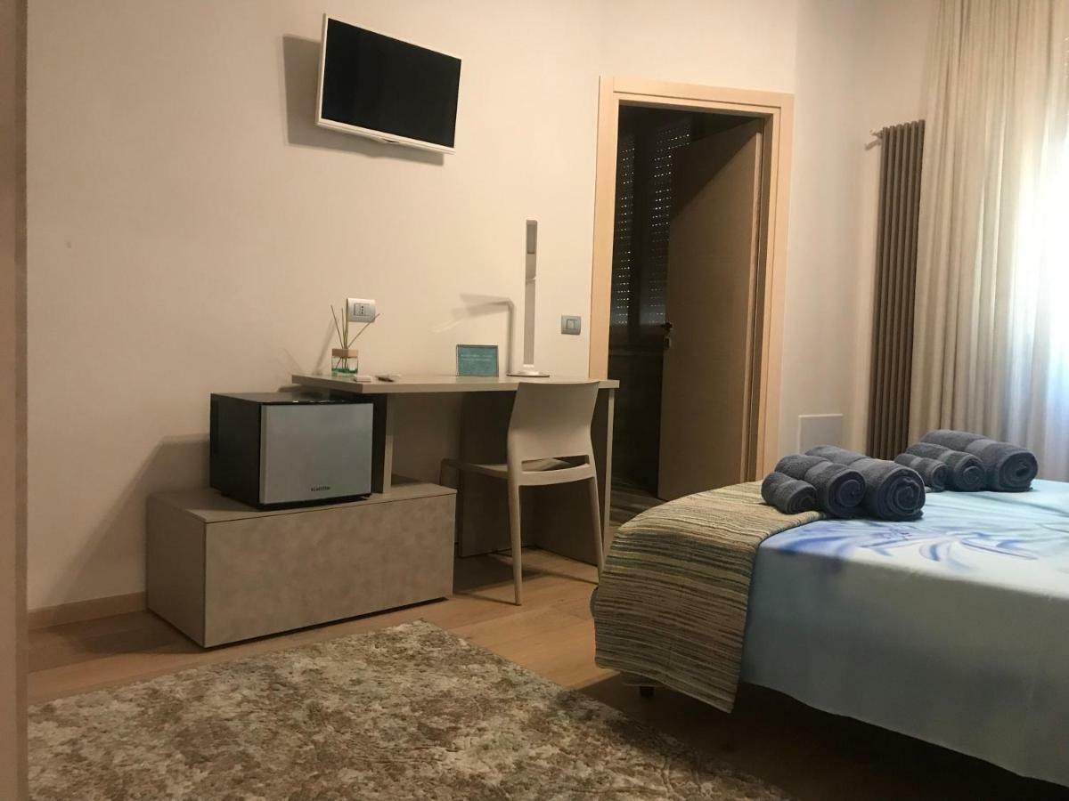 Guest house Via Roma 12 *